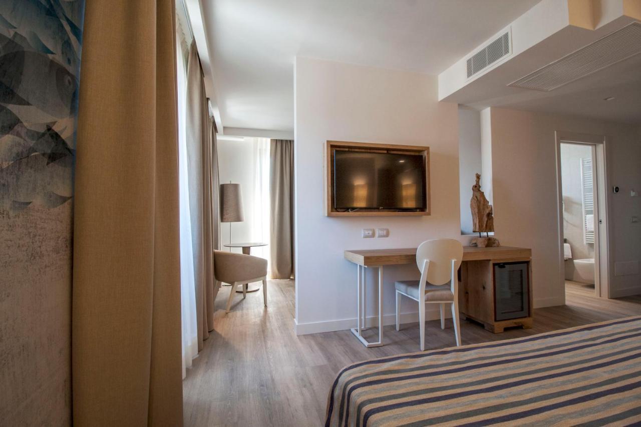 קסטליונה דלה פסקאיה Aqua Boutique Hotel מראה חיצוני תמונה