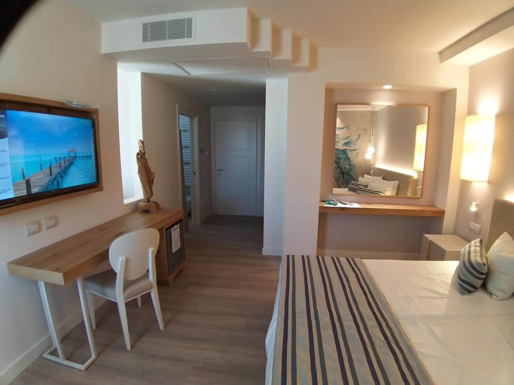 קסטליונה דלה פסקאיה Aqua Boutique Hotel מראה חיצוני תמונה