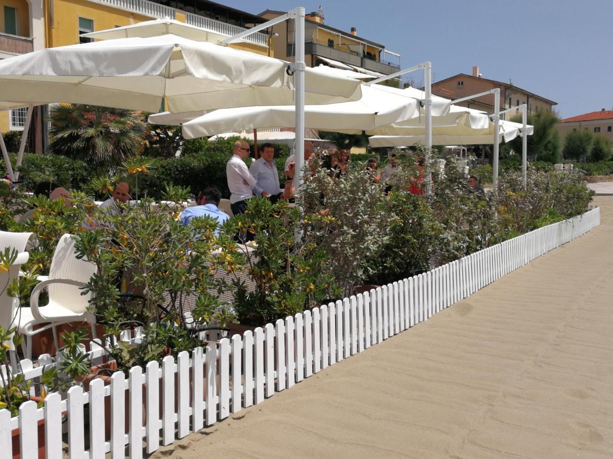 קסטליונה דלה פסקאיה Aqua Boutique Hotel מראה חיצוני תמונה